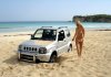 beach_girl_car_stuck_031.jpg