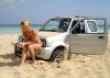 beach_girl_car_stuck_034.jpg